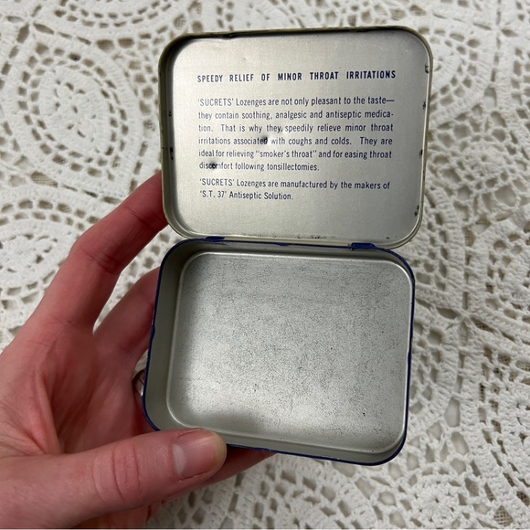 ⚠️ vintage Sucrets tin - Picture 7 of 11